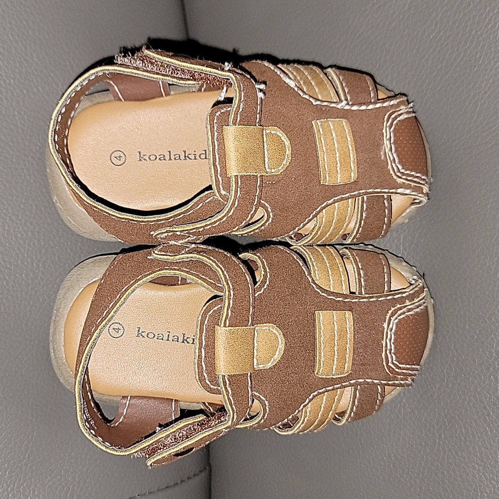 Koalakids Brown Baby Boy Sandal, size 4